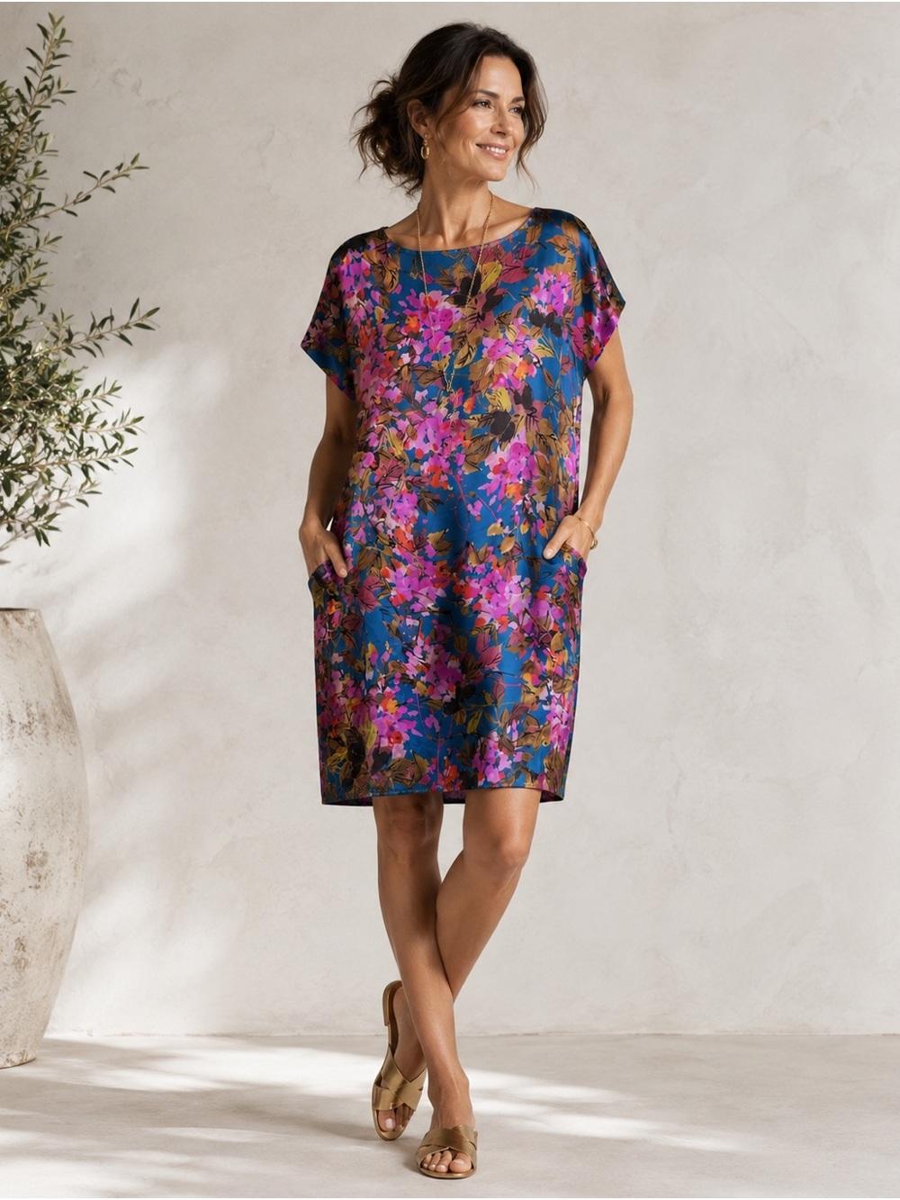 St. John Silk Pink & Blue Floral Shift Short Sleeve Dress with Pockets Size 12